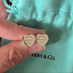 Tiffany & CO. Heart earrings